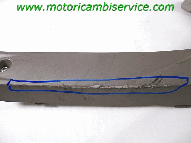 CARENAGE LATERALE OEM N. 64305LBA2E00D1R PI?CES DE  D'OCCASION  MOTO KYMCO XCITING 500 (2005 -2006) D?PLACEMENT 500 cc ANN?E DE CONSTRUCTION  2006