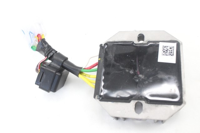 VESPA PRIMAVERA 125 1A016315R REGOLATORE DI TENSIONE 21 - 24 RECTIFIER