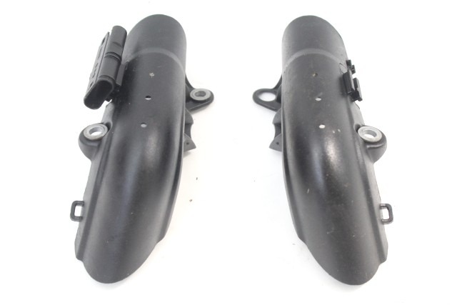 BMW R 1200 R 12137680896 12137680895 COVER BOBINE K27 05 - 10 COIL COVERS 12137676205 12137676206