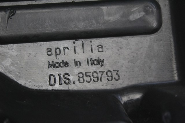 APRILIA DORSODURO 750 859793 PUNTALE INFERIORE SOTTOSCOCCA 09 - 17 LOWER BODY COVER