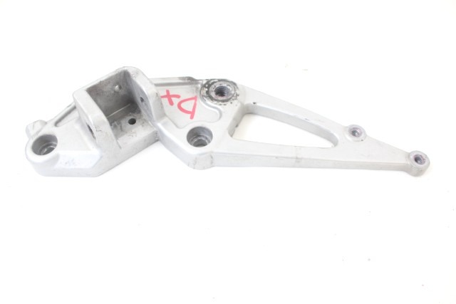 BMW K 1200 RS 46717651902 STAFFA PEDANA ANTERIORE DESTRA K41 00 - 05 FRONT RIGHT FOOTREST HOLDER 46712335174 23351769