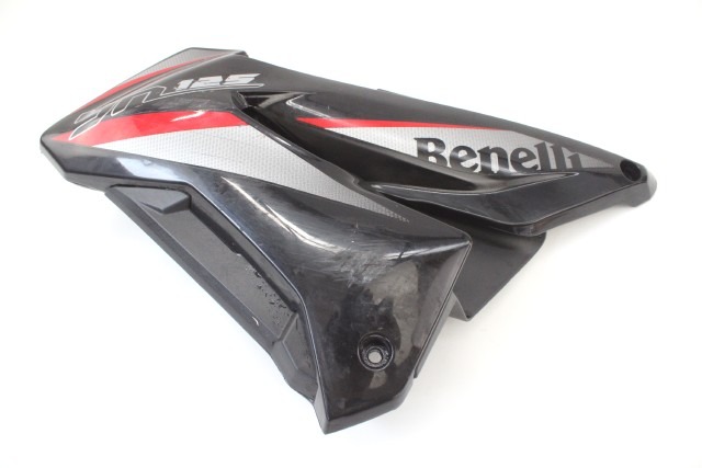 BENELLI BN 125 65681L29024Z CARENA ANTERIORE SINISTRA 21 - 24 LEFT FRONT FAIRING CON GRAFFI