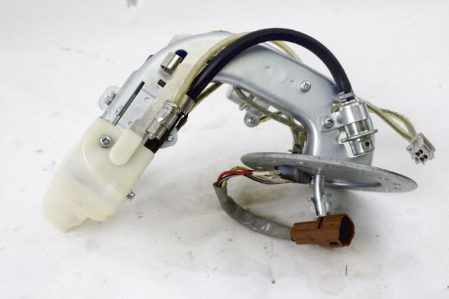 SUZUKI INTRUDER VL 800 1510041F30 POMPA BENZINA 09 - 17 FUEL PUMP