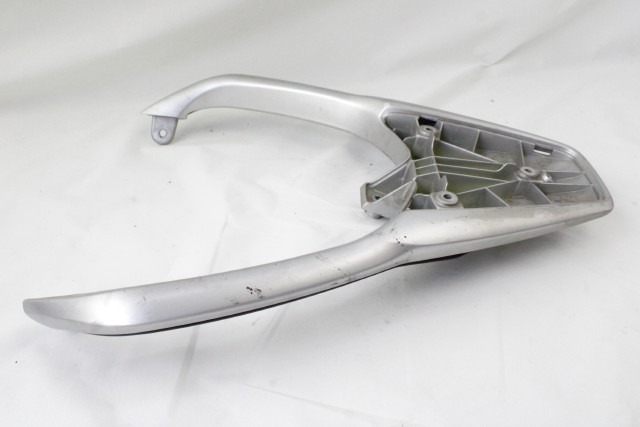 PIAGGIO MEDLEY 125 1B001706 MANIGLIONE PORTAPACCHI 16 - 19 REAR CARRIER SEGNI DI USURA