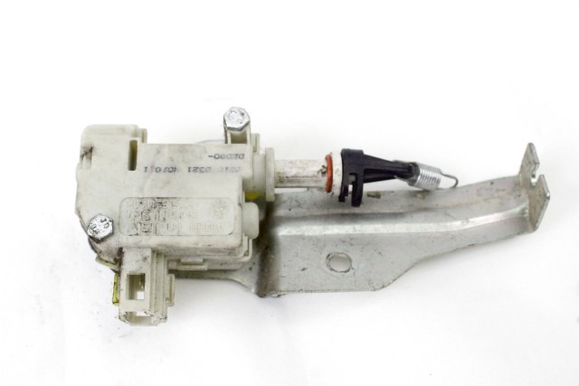 PIAGGIO MEDLEY 125 582990 ATTUATORE CHIUSURA SELLA 16 - 19 SEAT LOCK ACTUATOR