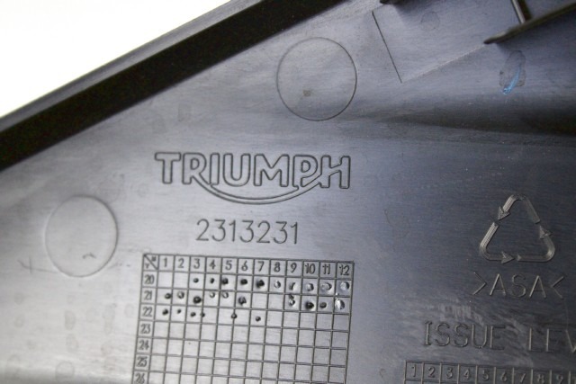 TRIUMPH TRIDENT 660 T2313231 COVER FIANCHETTO SINISTRA 21 - 24 LEFT SIDE PANEL ATTACCO DANNEGGIATO