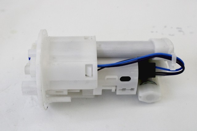 TRIUMPH TRIDENT 660 T2400735 POMPA BENZINA 21 - 24 FUEL PUMP DENSO 1019627691