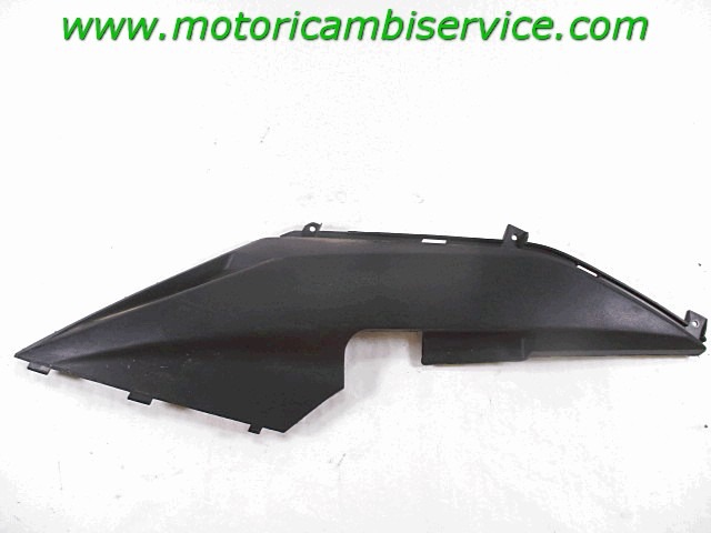 CARENAGE LATERALE OEM N. 83630LKF5E00N1R PI?CES DE  D'OCCASION  MOTO KYMCO XCITING 400 I (2012 -2017) D?PLACEMENT 400 cc ANN?E DE CONSTRUCTION  2014