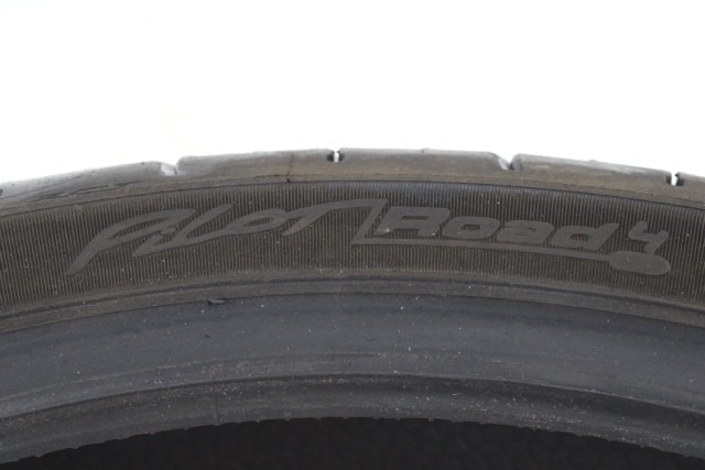 PNEUMATICO MICHELIN PILOT ROAD 4 120/70 ZR 17 ANNO 2021 TYRE 1,5MM