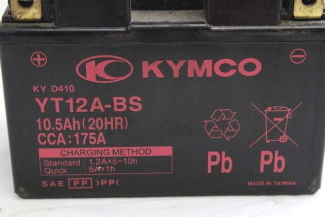 BATTERIA MOTO SCOOTER KYMCO YT12A-BS 12V 10.5AH 175CCA BATTERY