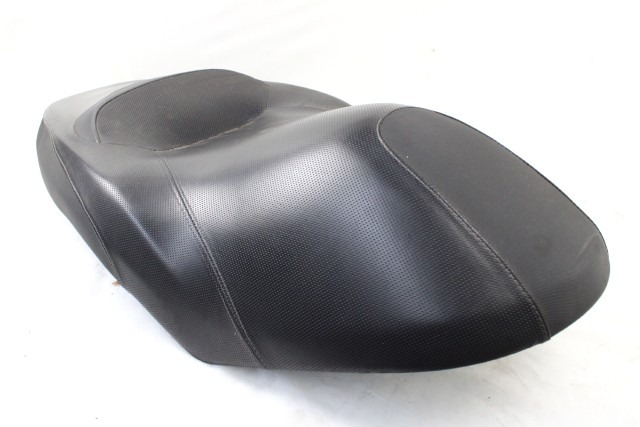 YAMAHA X-MAX 125 1B9F47300100 SELLA YP125R 06 - 10 SEAT CON DIFETTO 1B9F47300000 1B9F47300100 1B9F47300200 1B9F47300300 1B9F47300400 