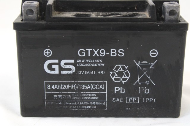 BATTERIA MOTO SCOOTER GS GTX9-BS 12V 8.4AH 135A BATTERY