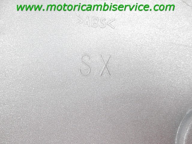 CARENAGE LATERALE OEM N. 1-000-297-015 PI?CES DE  D'OCCASION  MOTO MALAGUTI MADISON T 150 (1999-2001) D?PLACEMENT 150 cc ANN?E DE CONSTRUCTION  2000