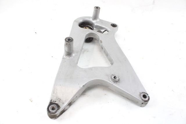 PEUGEOT TWEET 125 802222 FORCELLONE POSTERIORE SUPPORTO MARMITTA 21 - 25 REAR SWINGARM